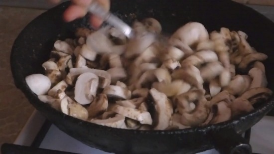 Free 3d Animation Videos, Pan, Cashew, Food, Edible Nut, Frying Pan