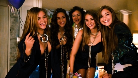 Smile, Facial Expression, Social Group, Fashion Design, Fun, Necklace